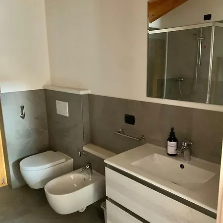 Apartament Lela *